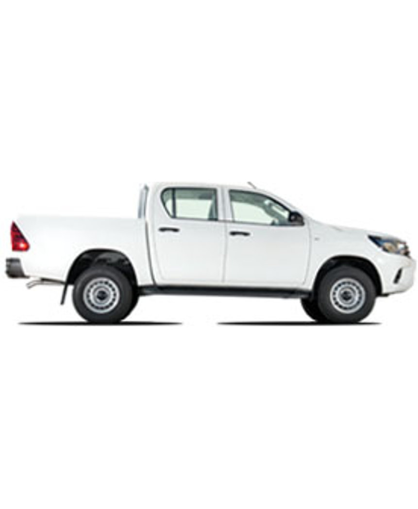 Side view Toyota Hilux LHD 3.0 