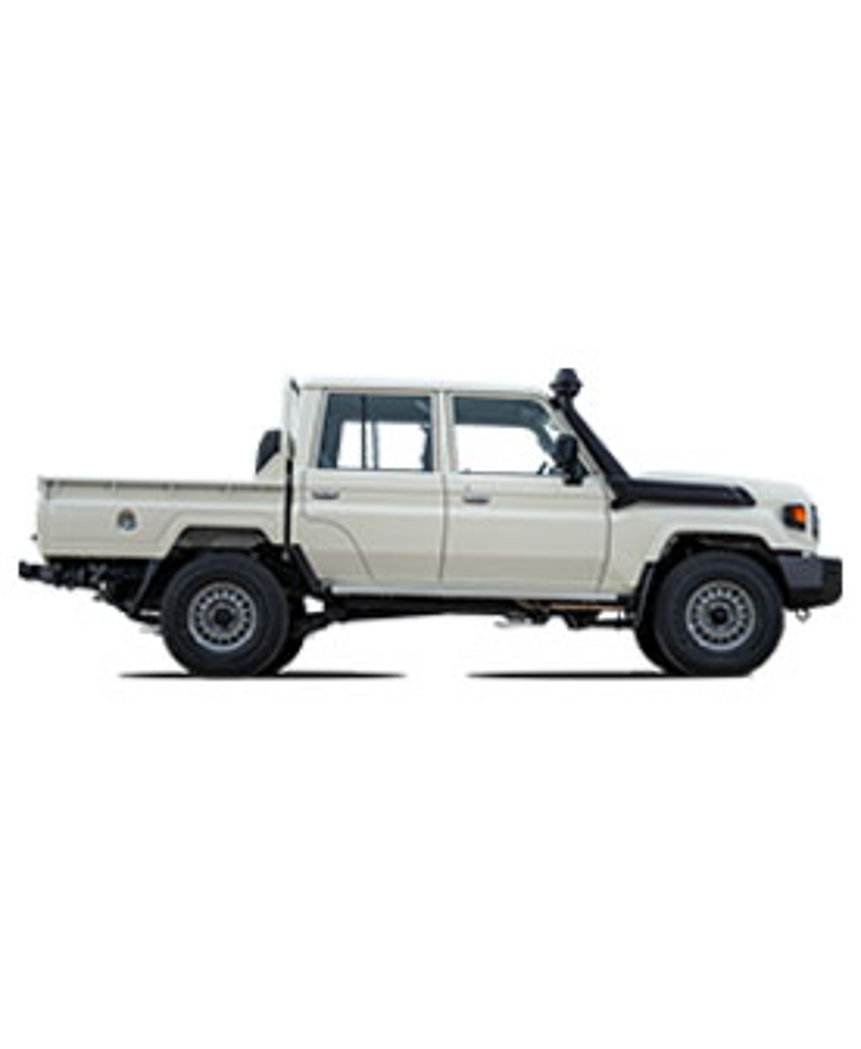 Side view Toyota Landcruiser Pickup Double Cabin 